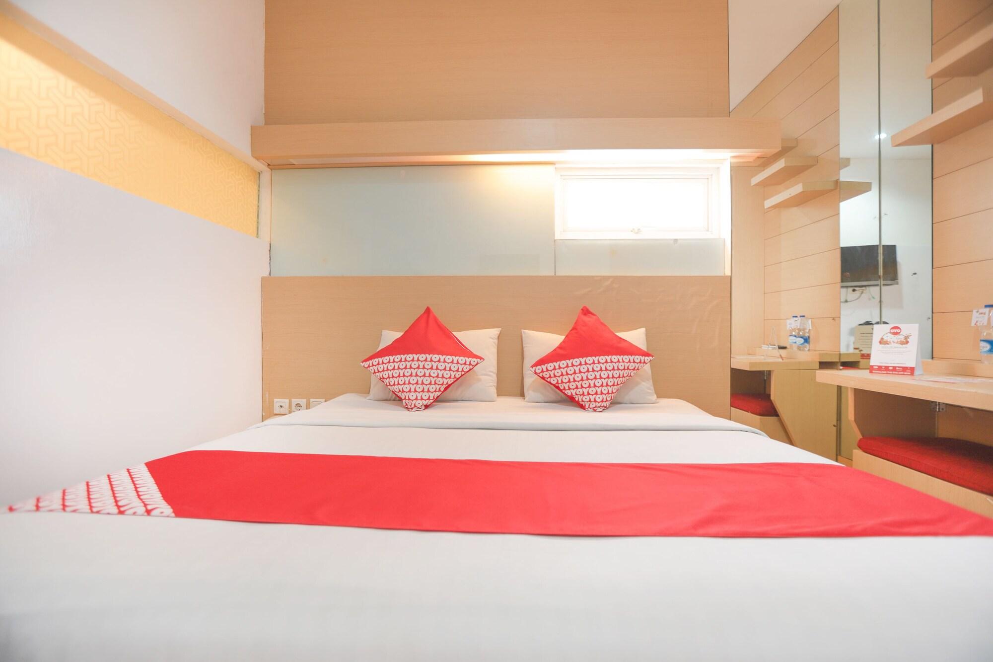 Oyo 172 Gunung Sahari 12 Hotel Jakarta