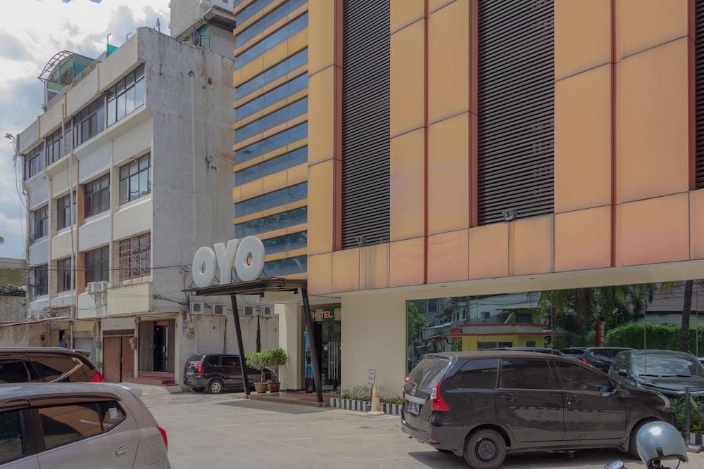 Oyo 172 Gunung Sahari 12 Hotel